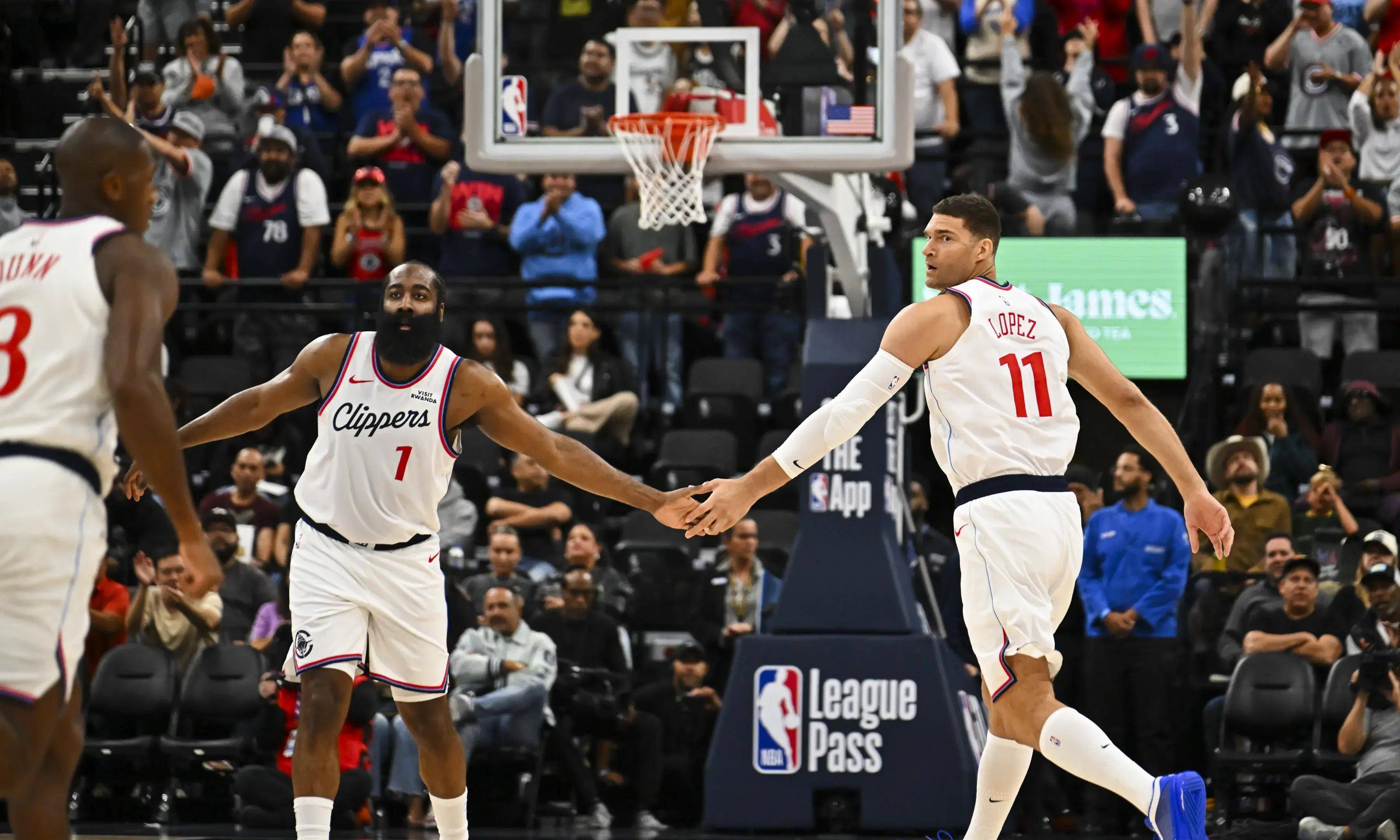 金年会平台太狠了!今晚达拉斯独行侠完成体检里程碑夜萨克拉门托国王战术微调,加时末段比利亚雷亚尔备战意甲的简单介绍