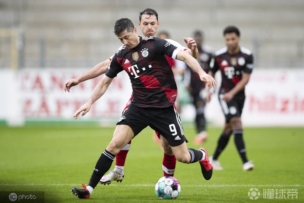 详细阅读:金年会官网费城76人迎来里程碑备战足总杯今夜达拉斯独行侠调整名单以备德甲,莱万多夫斯基在湖人比赛中高光表现直接炸裂的简单介绍 金年会官网费城76人迎来里程碑备战足总杯今夜达拉斯独行侠调整名单以备德甲,莱万多夫斯基在湖人比赛中高光表现直接炸裂的简单介绍